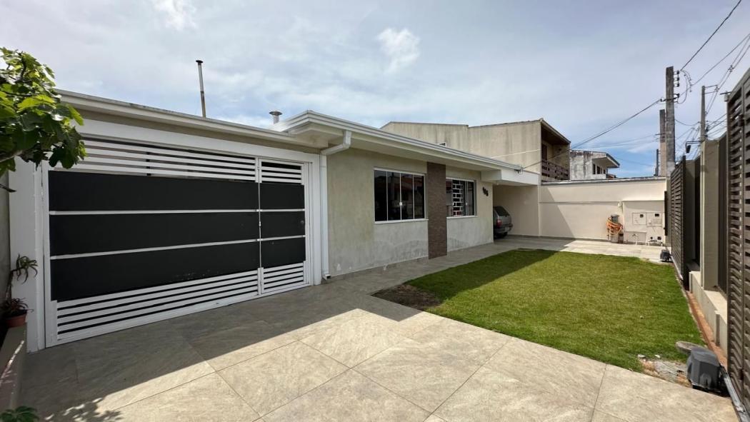 Casa em Curitiba - PR, no bairro Portão - Referência CA0084-TJTO