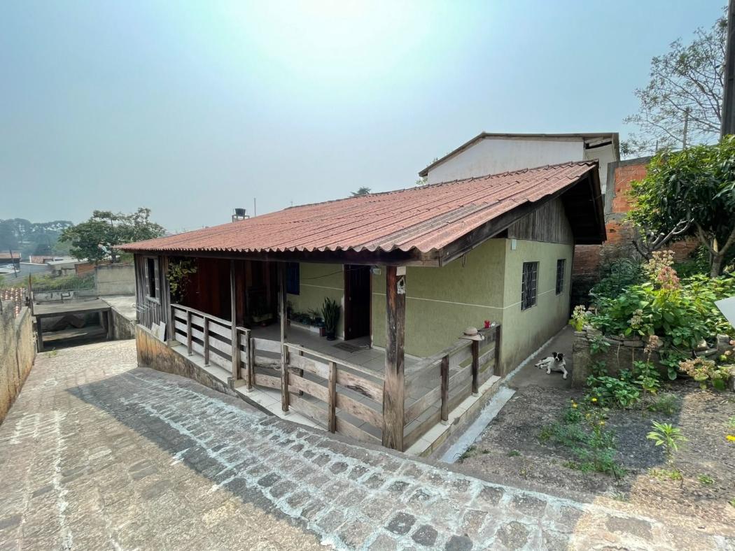 Casa em Almirante Tamandaré - PR, no bairro Parque São Jorge - Referência CA0105-CBJV