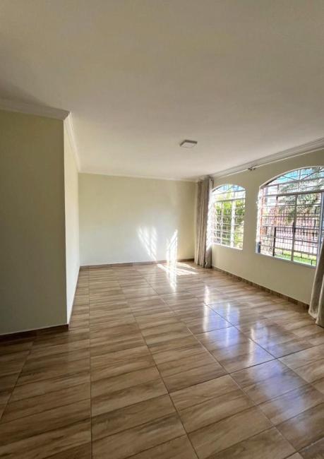  - Casa com 3 dormitórios para alugar, 94 m² por R$ 4.627,71/mês - Boqueirão - Curitiba/PR