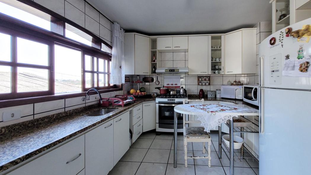 Casa à venda em São Braz, Curitiba — Hub Urbana
