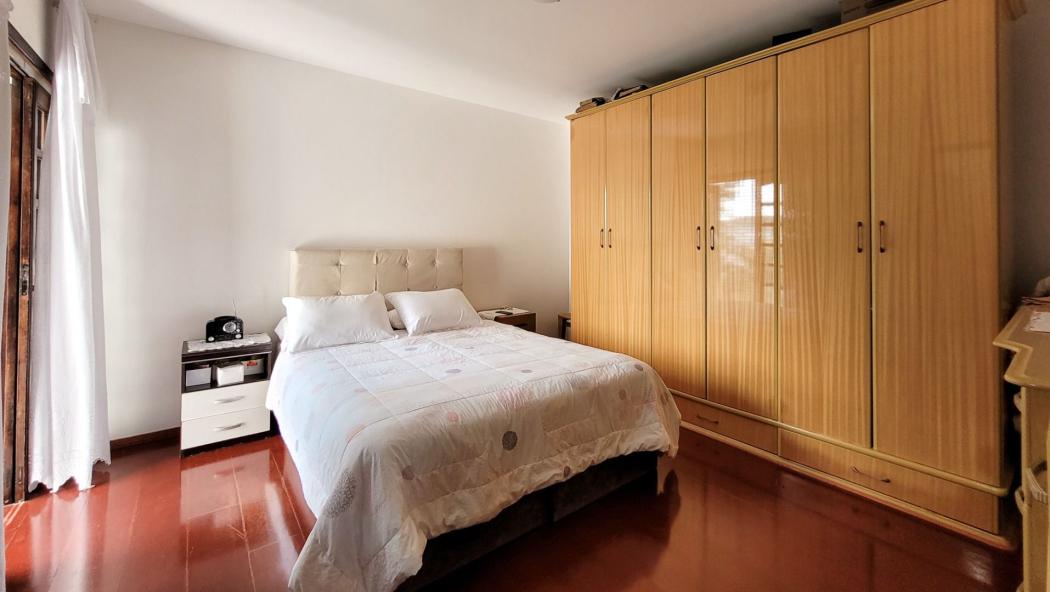 Casa à venda em São Braz, Curitiba — Hub Urbana