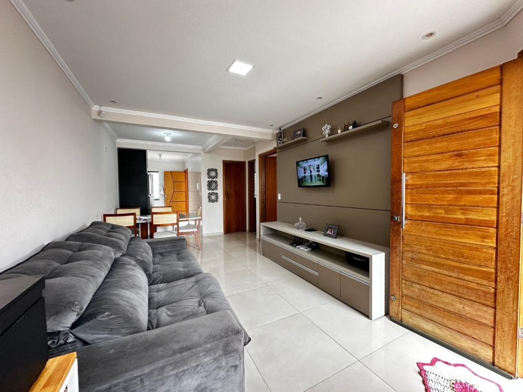 Casa em Fazenda Rio Grande - PR, no bairro Eucaliptos - Referência CA0122-BRCS