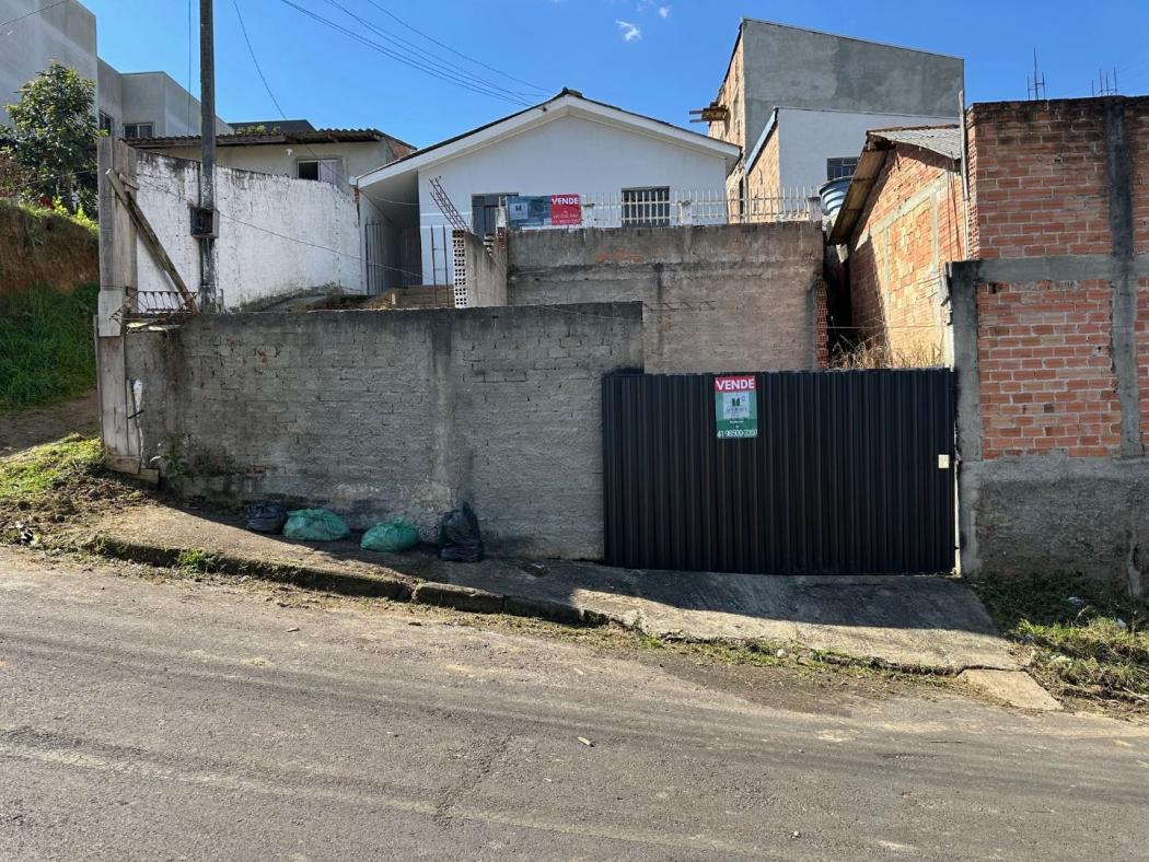Casa em Campina Grande do Sul - PR, no bairro Jardim Senhora Das Graças - Referência CA0123-CBJV