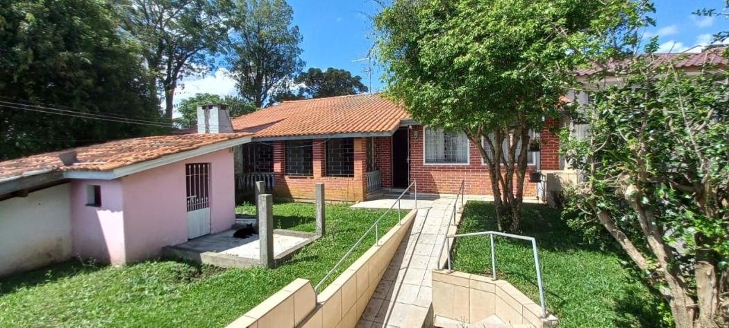 Casa em Curitiba - PR, no bairro Jardim das Américas - Referência CA0130-CBJV