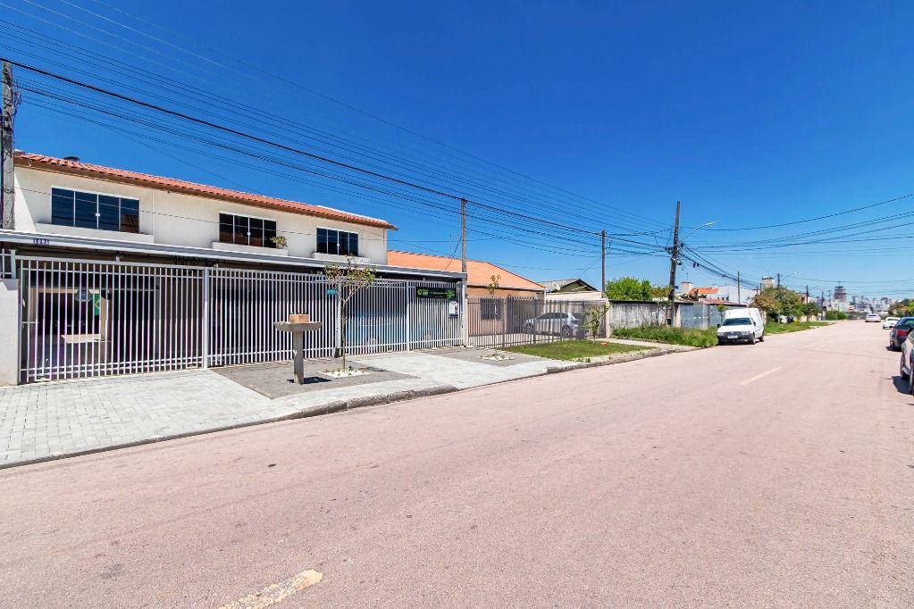 Casa em Curitiba - PR, no bairro Lindóia - Referência CA0135-JCN