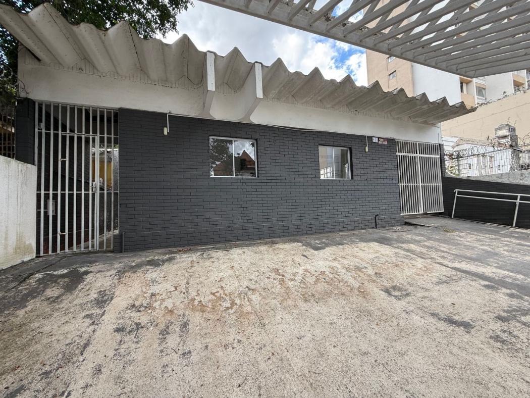 Casa à venda, 450m² - Centro Cívico,Curitiba 