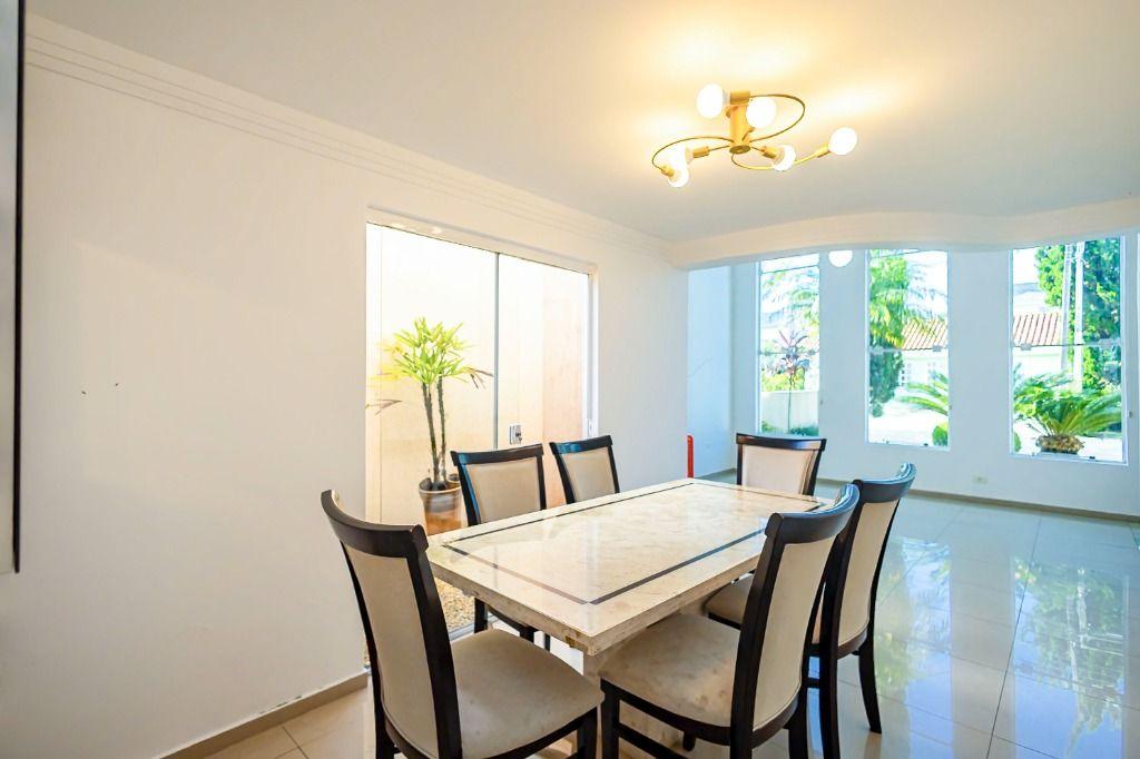  - Casa com 5 dormitórios à venda, 200 m² por R$ 1.700.000,00 - São Braz - Curitiba/PR