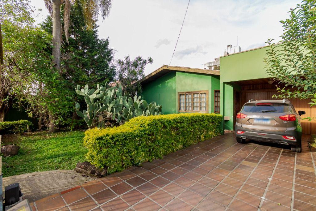 Casa em Curitiba - PR, no bairro Vila Izabel - Referência CA0169-NBBR