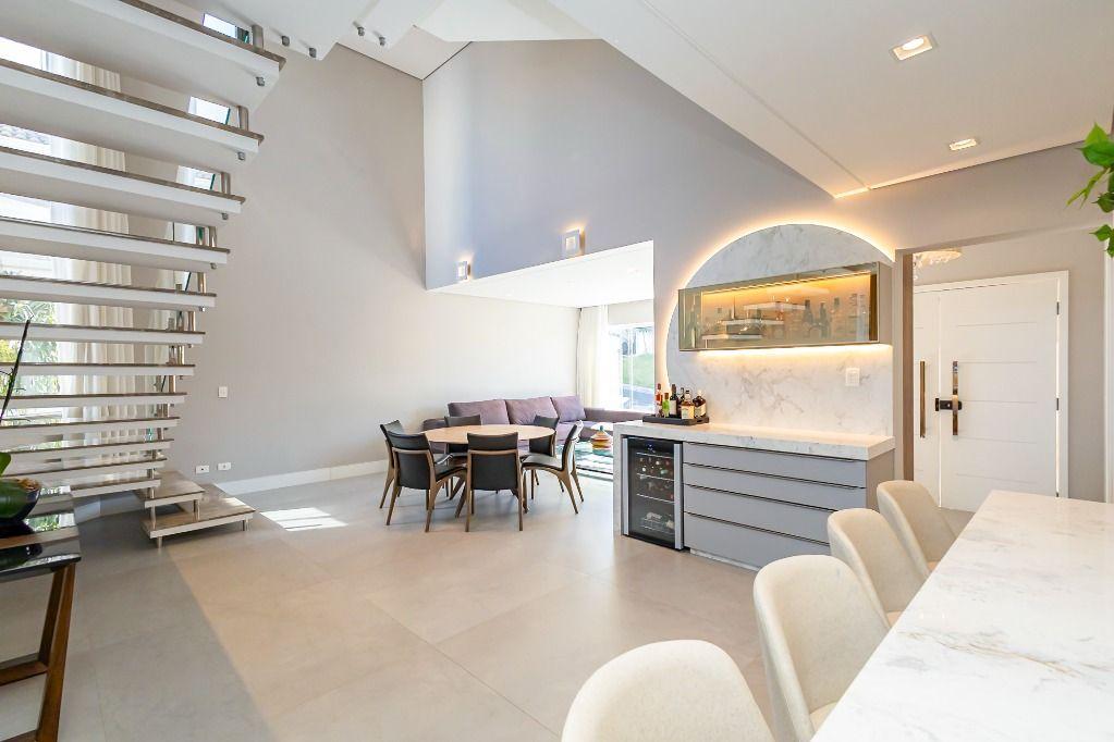 Casa em Curitiba - PR, no bairro São Braz - Referência CA0197-VYPB