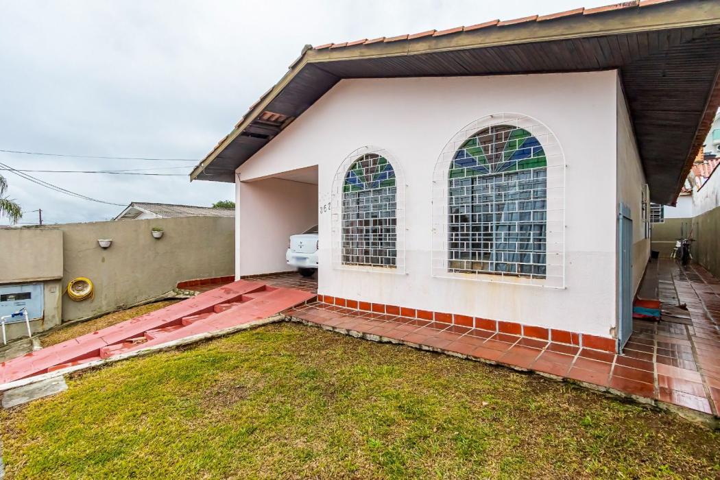 Casa à venda com 3 quartos, 130m² - Boa Vista,Curitiba 