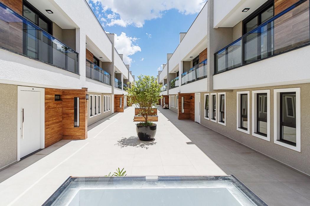 Casa em Curitiba - PR, no bairro Santo Inácio - Referência CA0226-A3MA