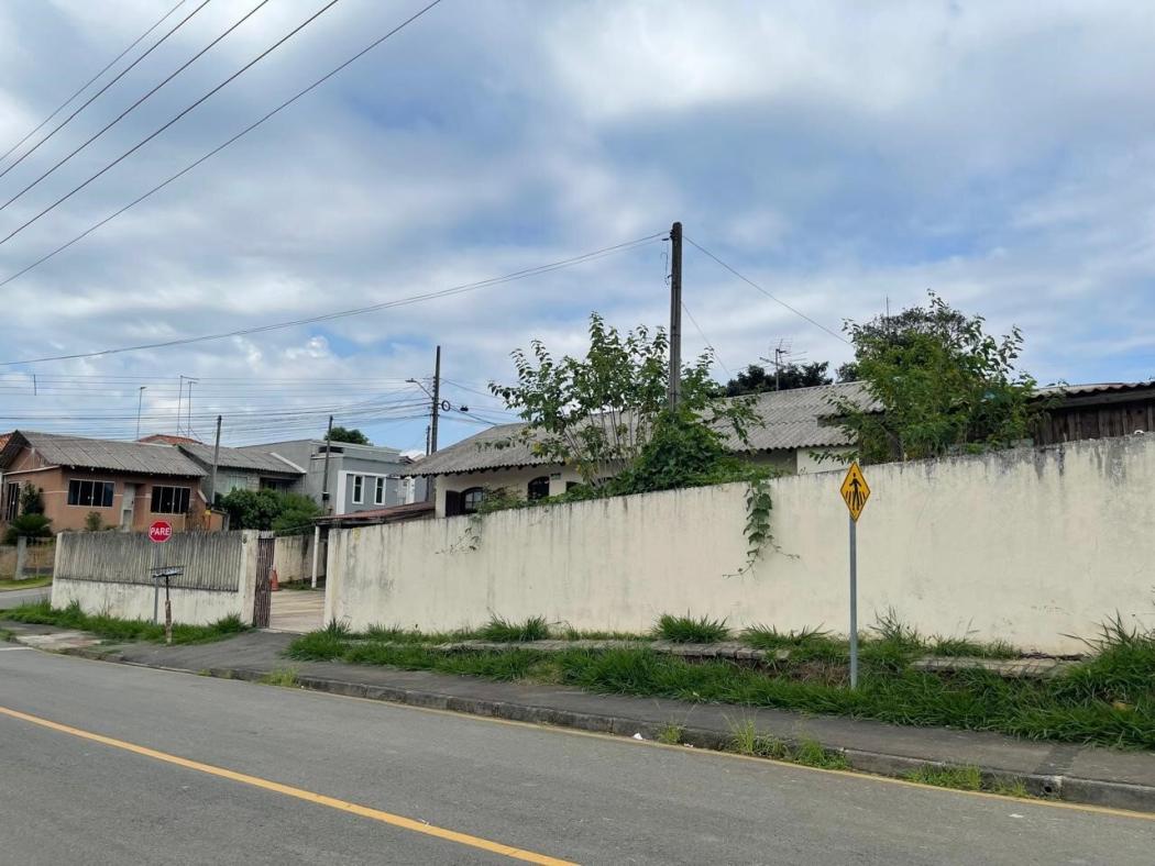  - Casa com terreno em Colombo/PR.