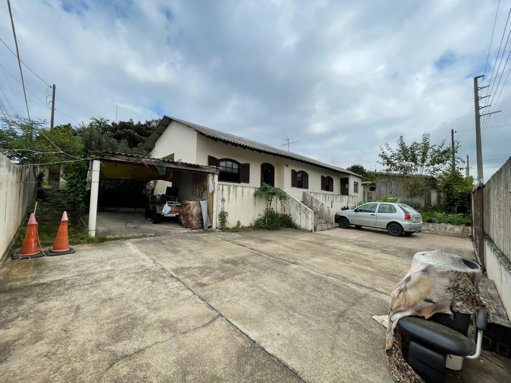  - Casa com terreno em Colombo/PR.