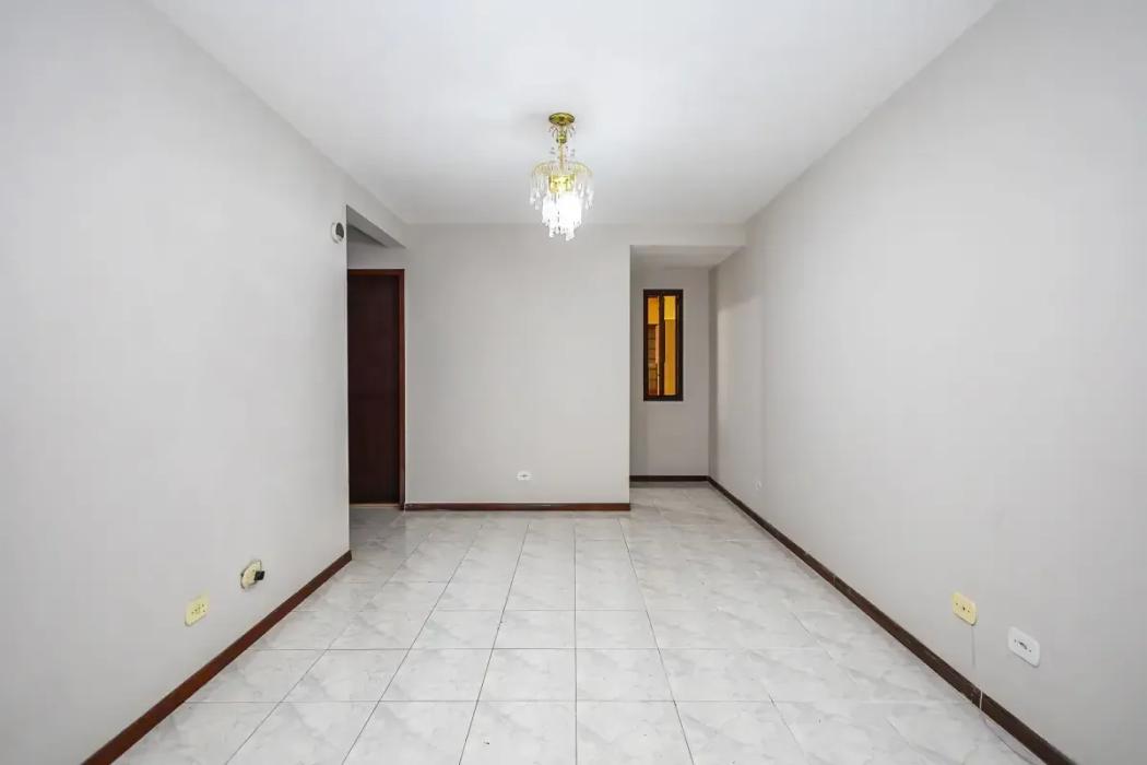 Casa à venda com 3 quartos, 102m² - Bairro Alto,Curitiba 
