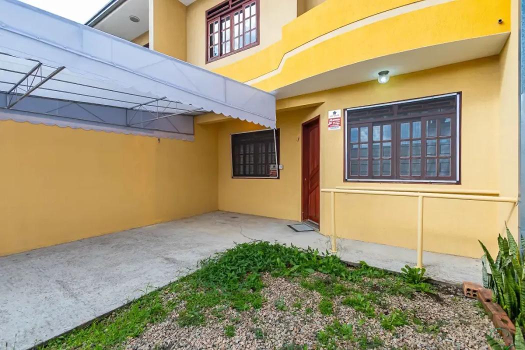 Casa à venda com 3 quartos, 102m² - Bairro Alto,Curitiba 