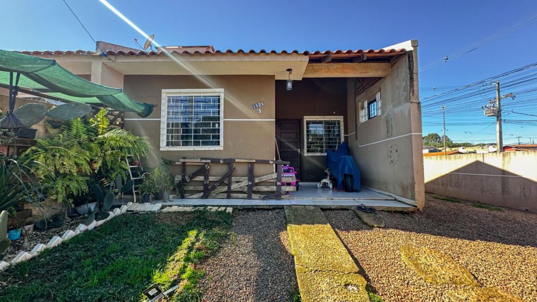Casa em Fazenda Rio Grande - PR, no bairro Estados - Referência CA0748-CONI