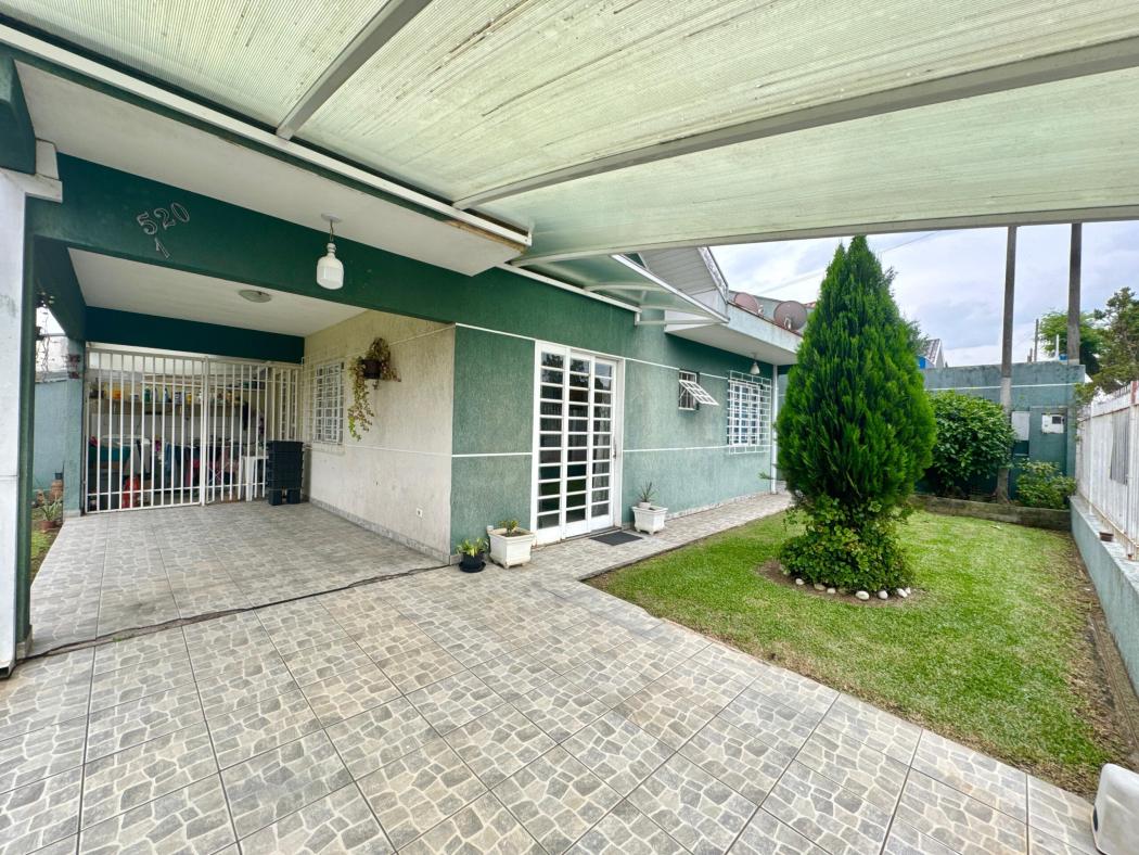 Casa em CURITIBA - PR, no bairro Pinheirinho - Referência CA0772-PIMO