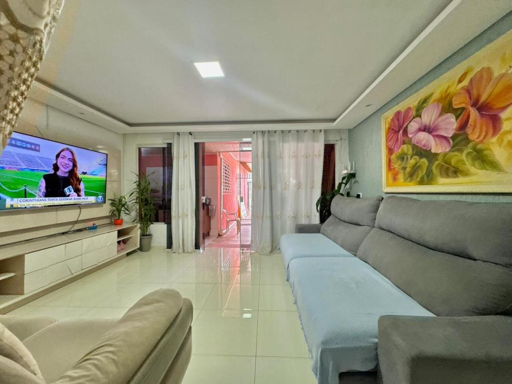  - CASA com 2 dormitórios à venda por R$ 350.000,00 no bairro Vitória Régia - CURITIBA / PR