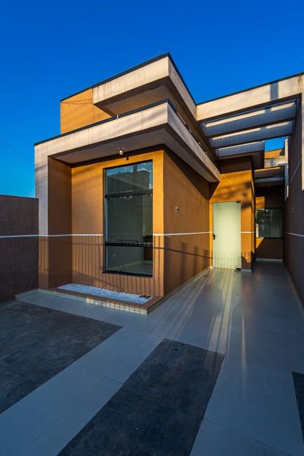 Casa à venda em Pinheirinho, Curitiba — Hub Urbana
