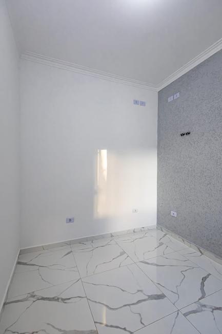 Casa à venda em Pinheirinho, Curitiba — Hub Urbana