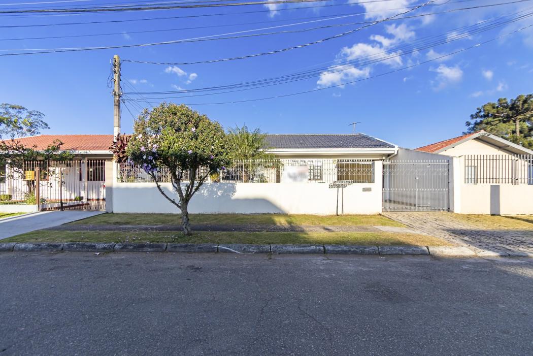 Casa em SÃO JOSÉ DOS PINHAIS - PR, no bairro Afonso Pena - Referência CA102-GTX