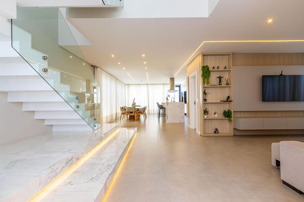 Casa à venda com 4 quartos, 311m² - Neoville,Curitiba 
