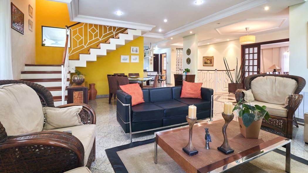 Casa em CURITIBA - PR, no bairro São João - Referência CA255-LSCN