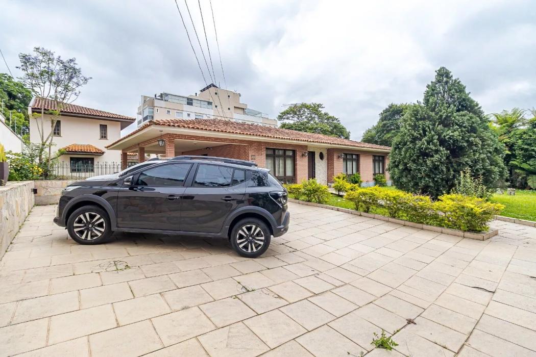 Casa para alugar com 3 quartos, 511m² - Bacacheri,Curitiba 