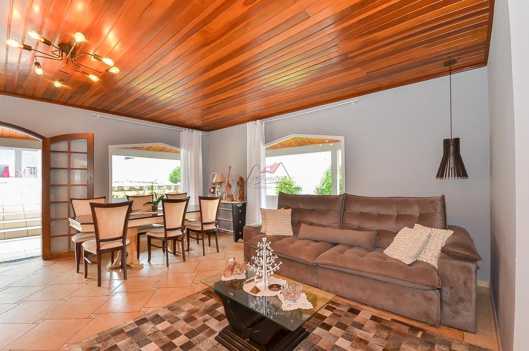 Casa em PIRAQUARA - PR, no bairro Planta Vila Iraí - Referência CASAV710-LUCI