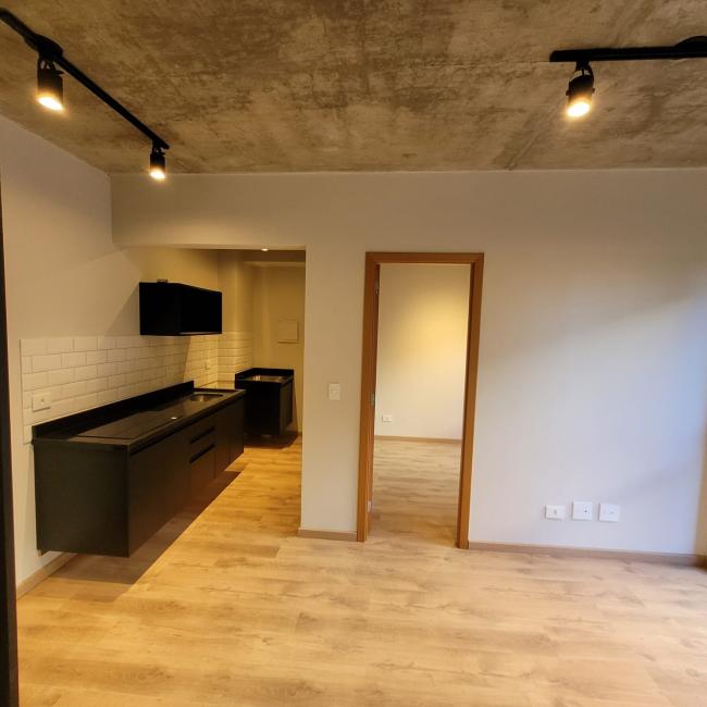 Apartamento em CURITIBA - PR, no bairro São Francisco - Referência CES02-EDLN
