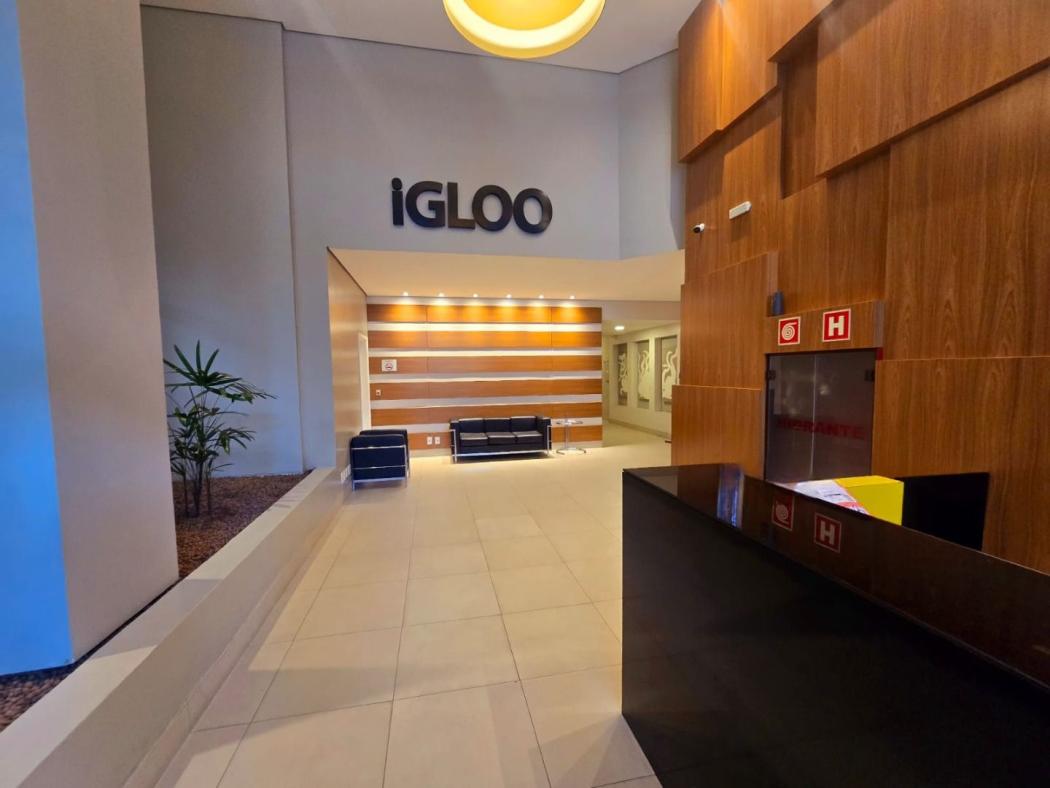 Cobertura em Curitiba - PR, no bairro Agua Verde - Referência CO0002-MELE