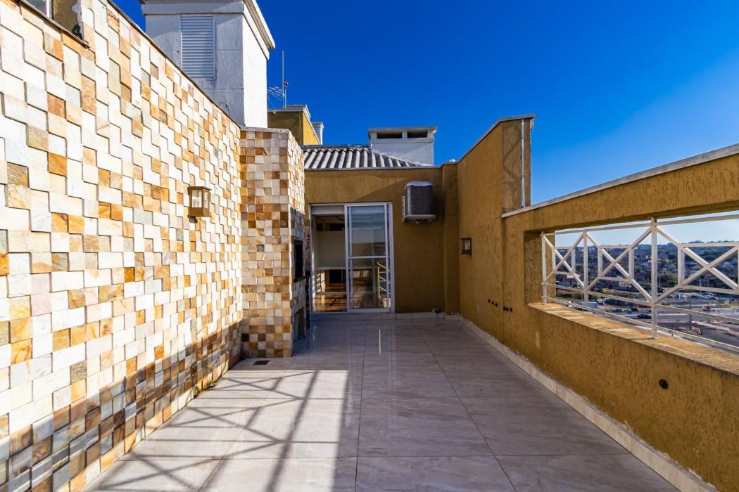 Cobertura em Pinhais - PR, no bairro Emiliano Perneta - Referência CO0003-SIRO