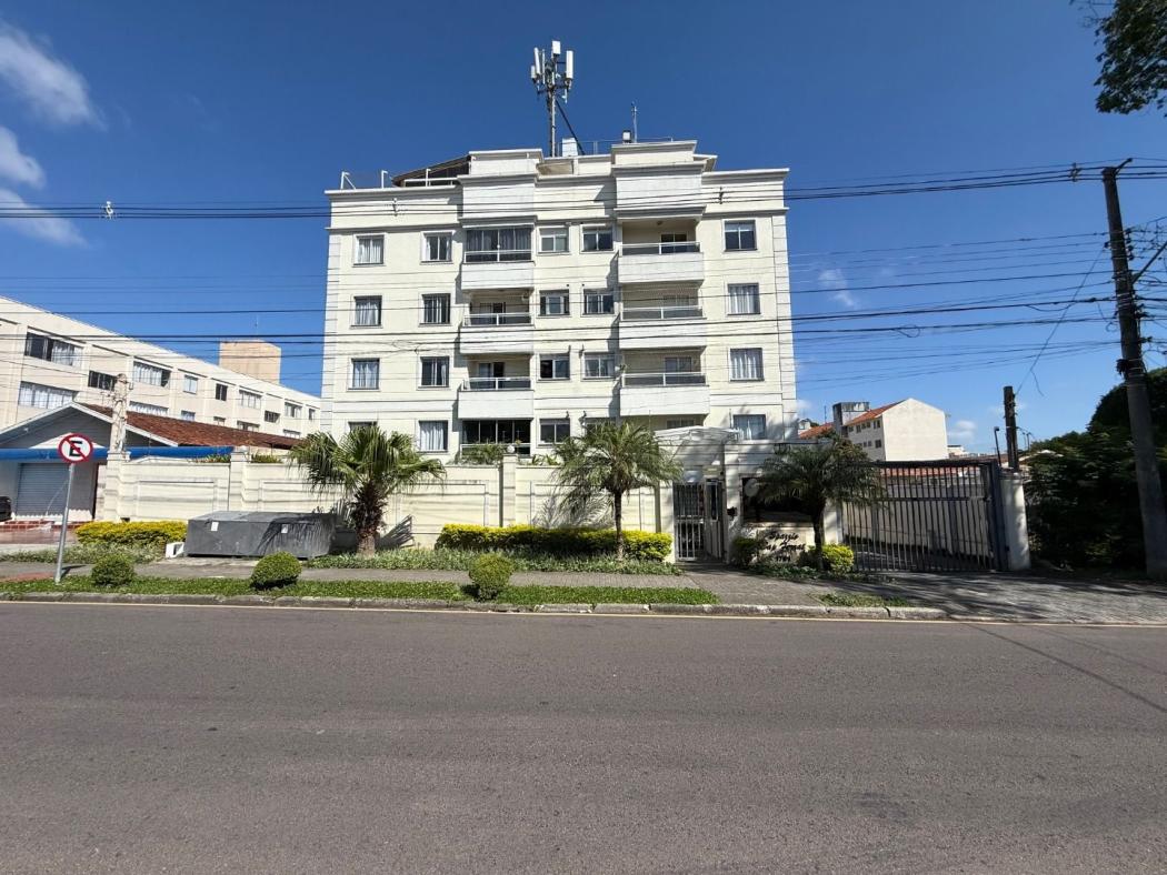 Cobertura em Curitiba - PR, no bairro Bacacheri - Referência CO0043-CBJV