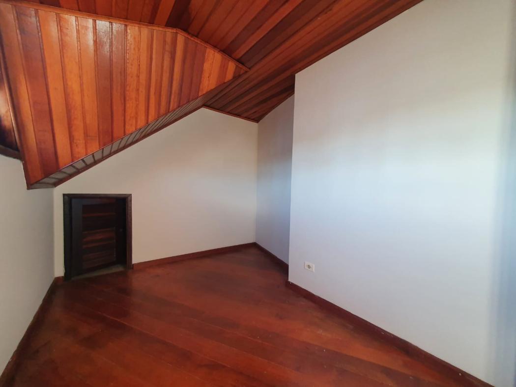 Casa para alugar em Tarumã, Curitiba — Hub Urbana
