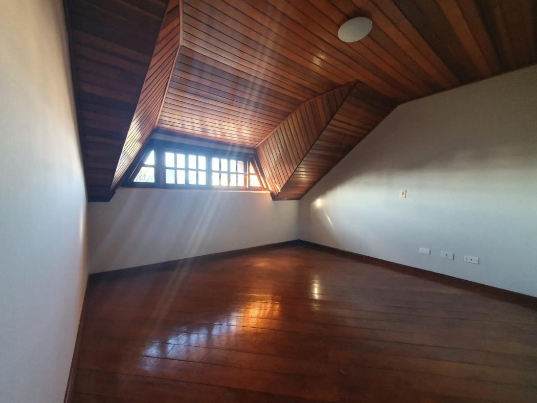Casa para alugar em Tarumã, Curitiba — Hub Urbana