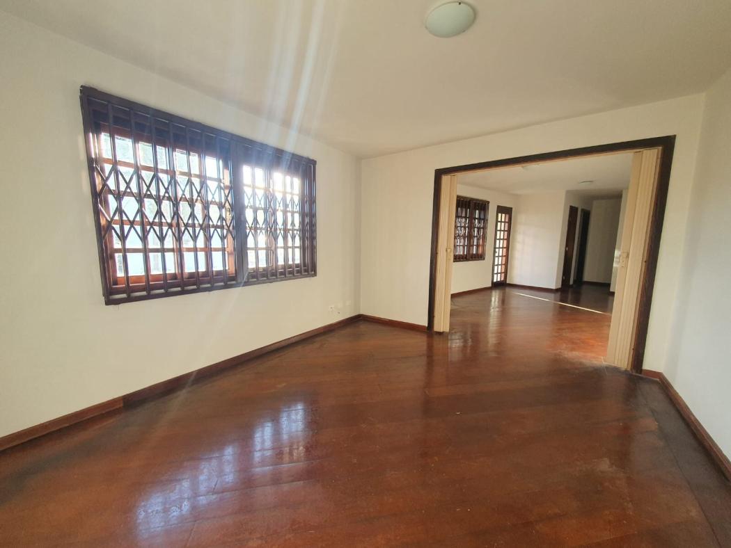 Casa para alugar em Tarumã, Curitiba — Hub Urbana