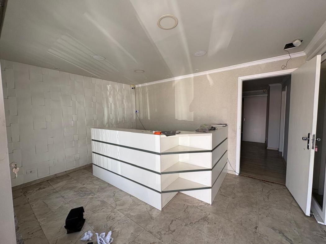Casa para alugar, 365m² - Jardim das Américas,Curitiba 