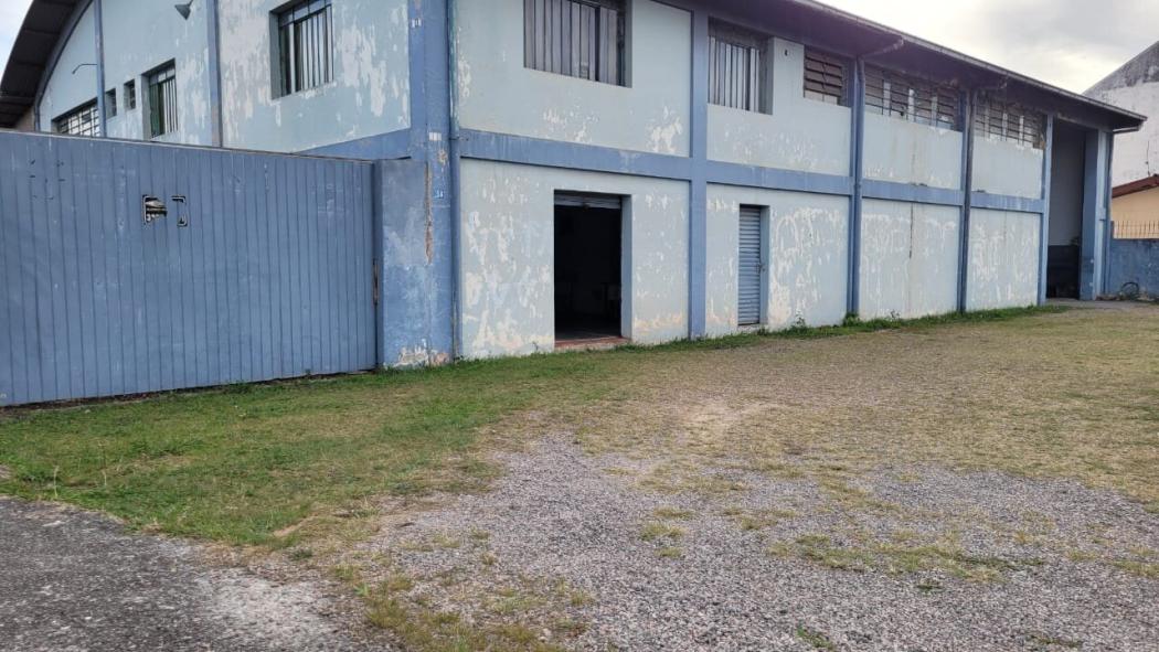  - BARRACÃO/GALPÃO à venda com 2663m² por R$ 6.450.000,00 no bairro Hauer - CURITIBA / PR