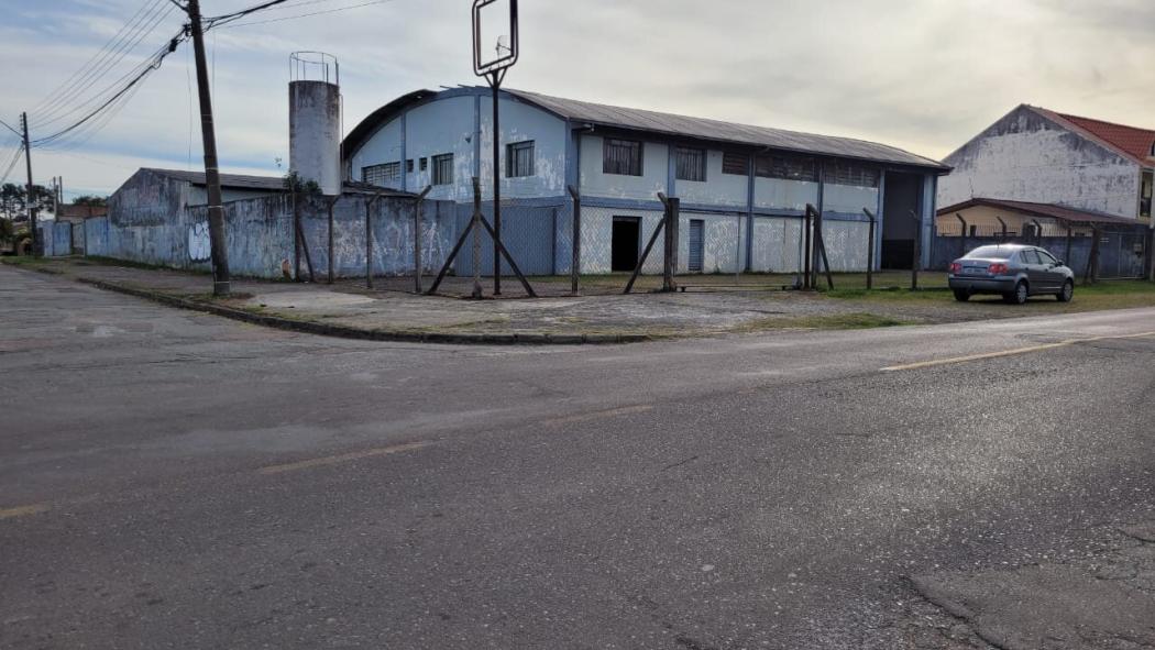 BARRACÃO/GALPÃO à venda com 2663m² por R$ 6.450.000,00 no bairro Hauer - CURITIBA / PR - JB3 Imóveis