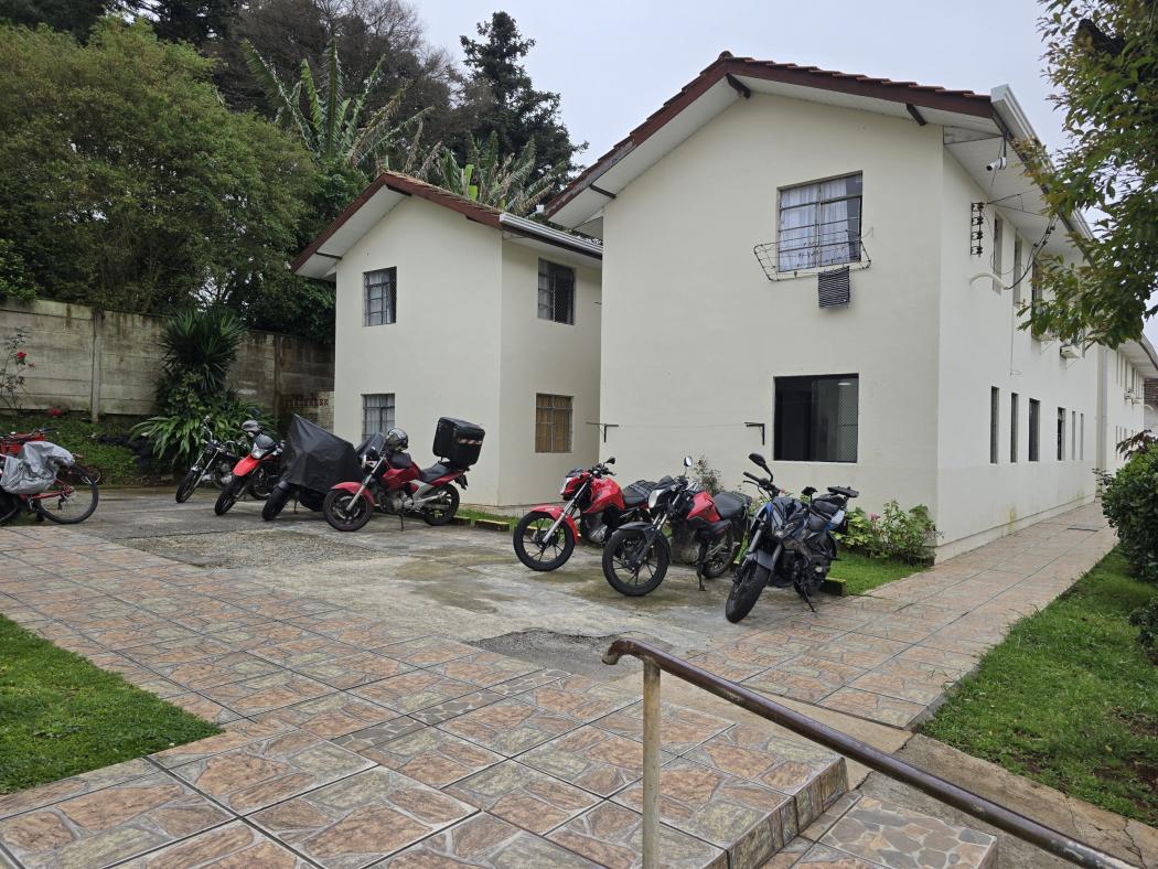 Apartamento à venda em Boqueirão, Curitiba — Fava Imóveis