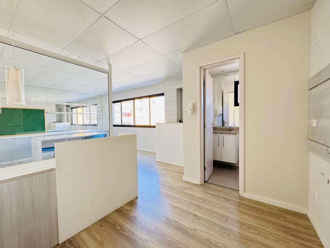 Escritório em CURITIBA - PR, no bairro Centro - Referência LO-CO0015-ALLEGA