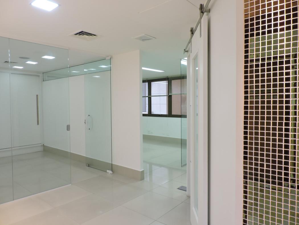 Escritório em CURITIBA - PR, no bairro Batel - Referência LO-CONJ0016-ALLEGA