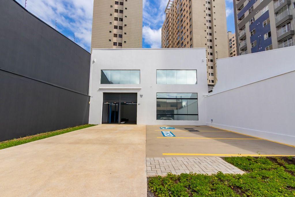 Negócios em Curitiba - PR, no bairro Capão Raso - Referência LO0065-NBBR