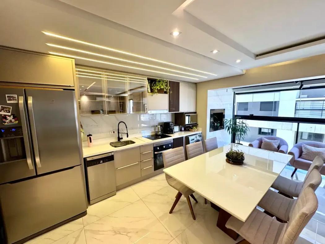 Apartamento à venda em Vila Izabel, Curitiba — Hub Urbana