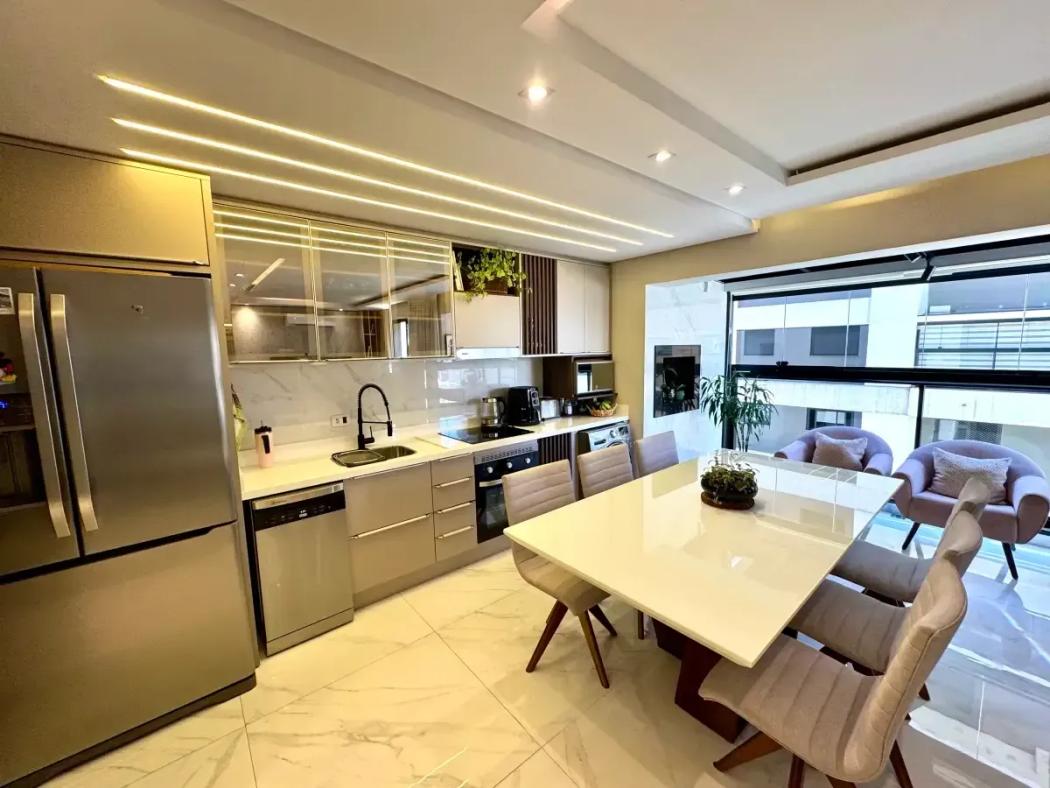 Apartamento à venda em Vila Izabel, Curitiba — Hub Urbana