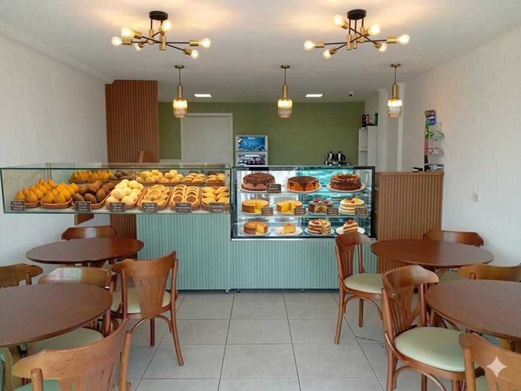  - CAFETERIA Á VENDA/ARRENDAMENTOOPORTUNIDADE DE EMPREENDER COM BAIXO INVESTIMENTO E  PRONTO PARA TRABALHAR. TODA A INFRAESTRUTURA PARA VOCÊ COMEÇAR A FATURAR IMEDIATAMENTE. PONTO ESTRATÉGICO, COM ALTO FLUXO DE PEDESTRES E VEÍCULOS, PRÓXIMO A ACADEMIAS DE GI