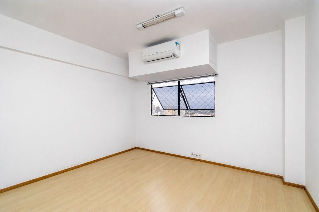  - Sala à venda no Centro