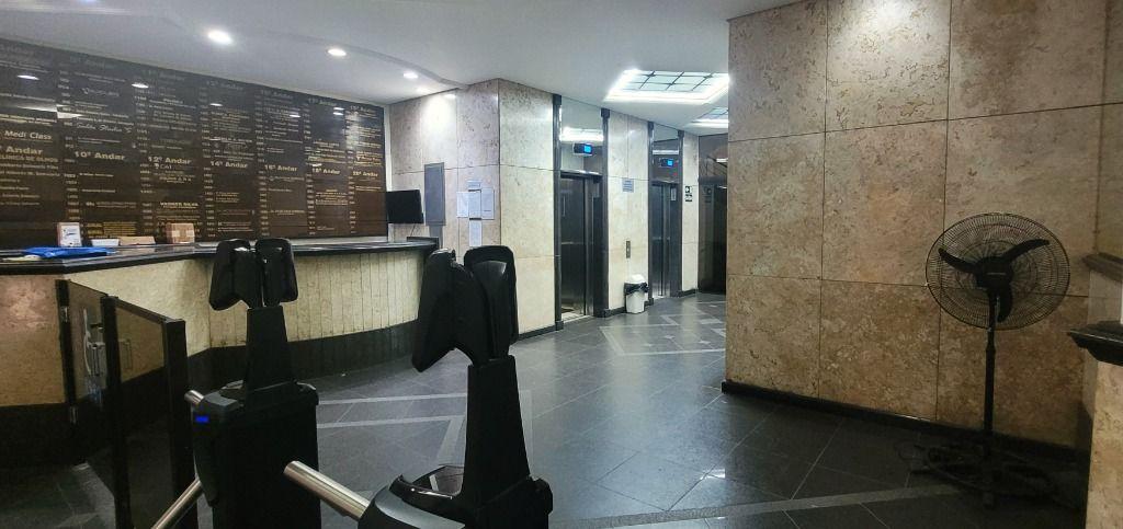  - Sala para alugar, 36 m² por R$ 950/mês - Centro - Curitiba/PR