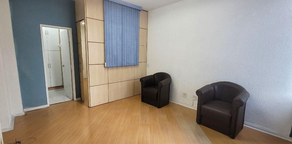Sala para alugar, 36 m² por R$ 950/mês - Centro - Curitiba/PR - Voa Corretor - Site para corretores de imóveis