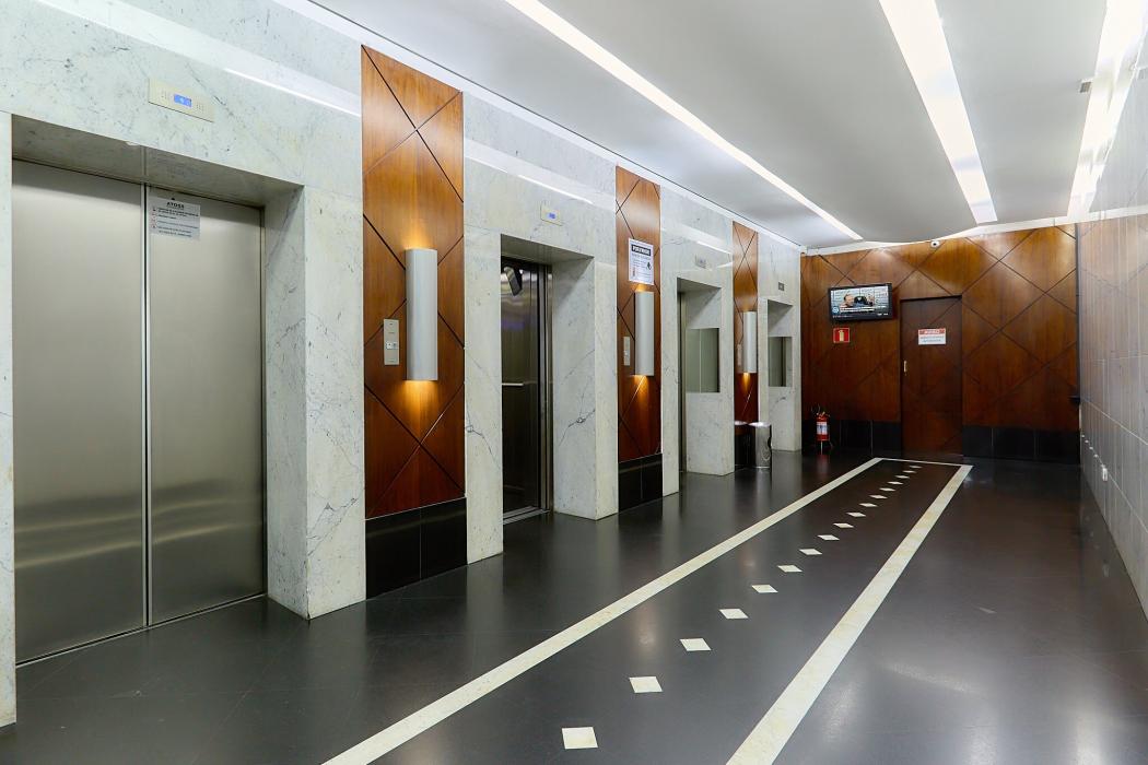 Sala comercial à venda, 82m² - Centro,Curitiba 